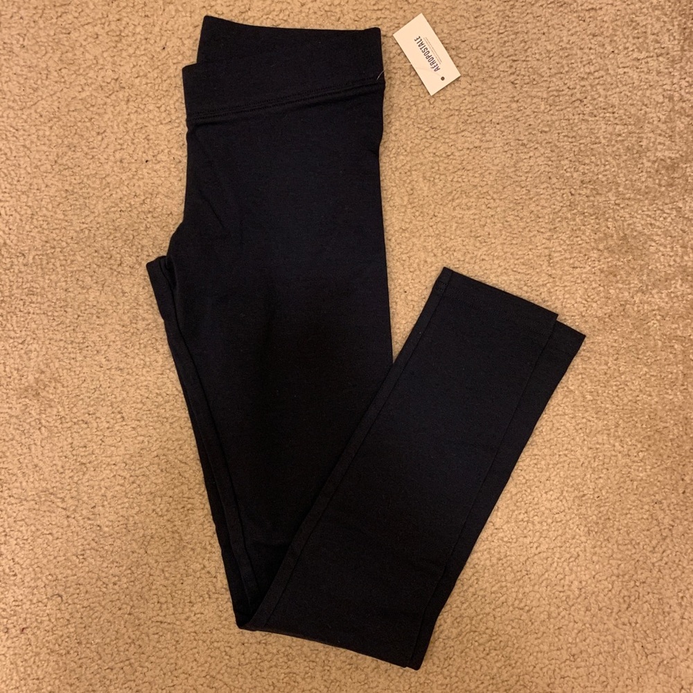 Aeropostale cotton leggings, black, medium, NWT